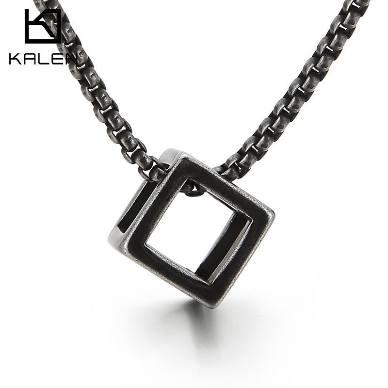 Kalen Ba Chiều Vuông Mặt Dây C - đánh giá và giá Men Accessories Rule